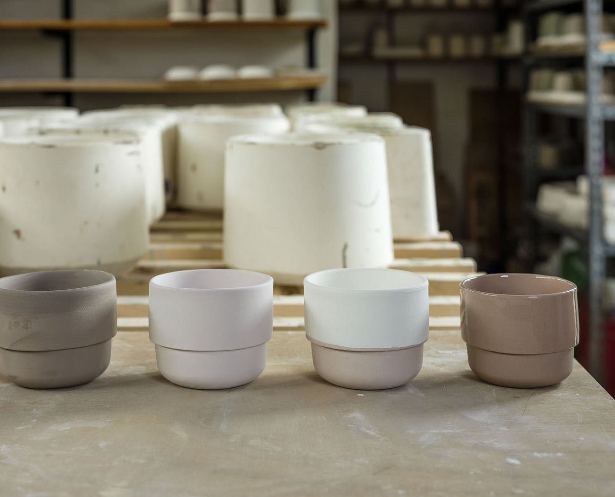 Quelle est la différence entre la poterie et la céramique