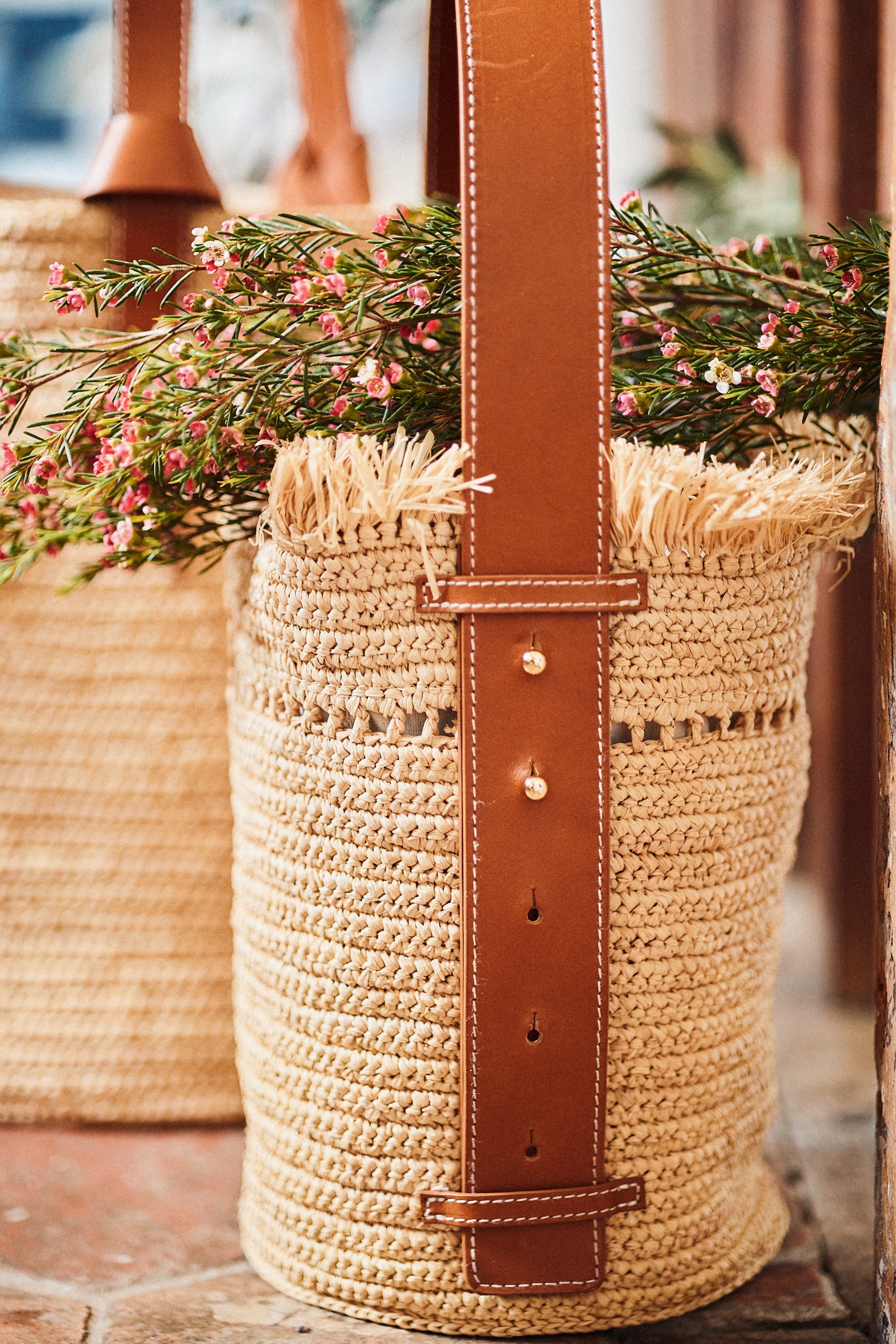 Panier Raphia Tressé 01 - D'ici et Ailleurs Artisanat de Madagascar Panier Raphia Tressé 01 - D'ici et Ailleurs Artisanat de Madagascar